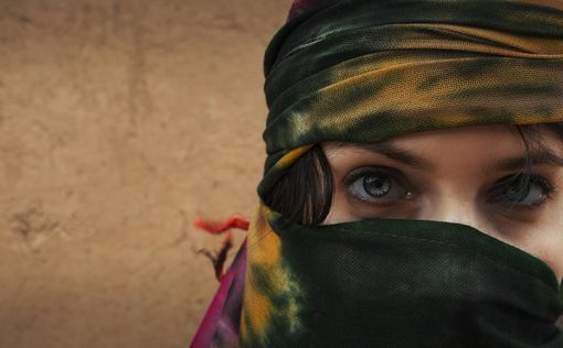 В Иране женщин будут сажать на 10 лет за фото без хиджаба