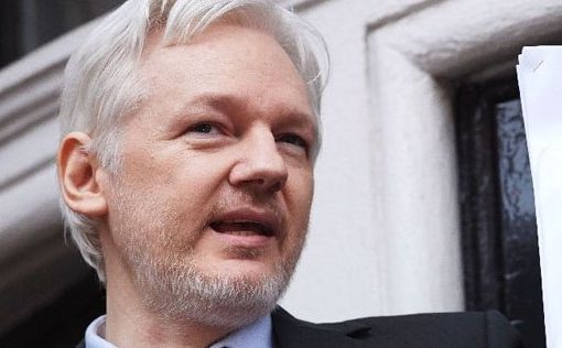 WikiLeaks: есть компромат на кандидатов в президенты Франции