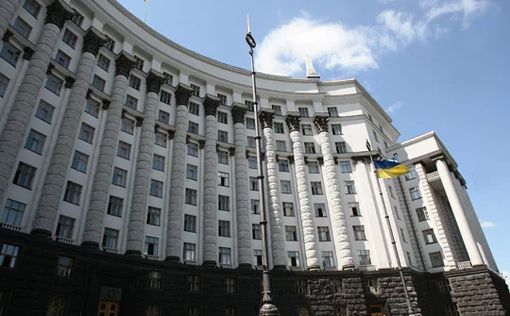 Украина продлила на год эмбарго на ввоз товаров из РФ
