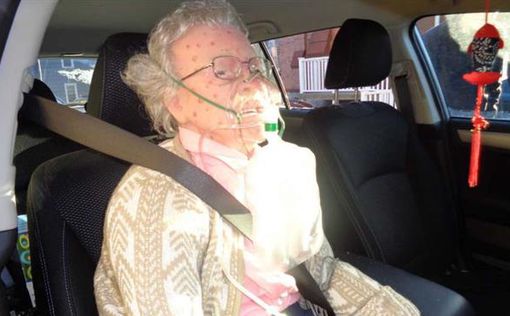 Полиция спасла от холода манекен мертвой бабушки