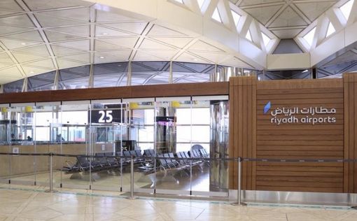 Мощный ливень затопил международный аэропорт Эр-Рияда