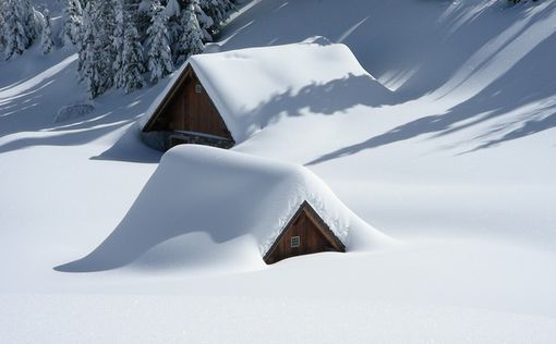 Румынию завалило снегом