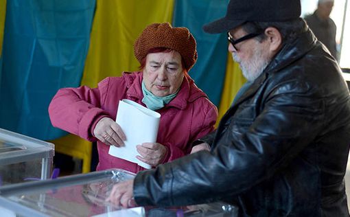 От Украины требуют избирательные права для переселенцев