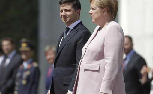 Зеленский и Меркель обсудили транзит газа
