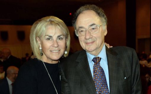 Канадского миллиардера и его жену нашли мертвыми в Торонто