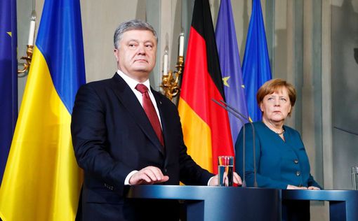 Президент или олигарх: у Меркель раскритиковали Порошенко