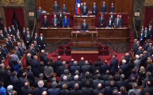 Франция приняла закон против "ложных новостей"