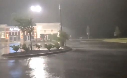 Мощный ураган обрушился на США: видео