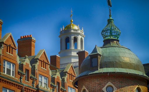 Гарвард отдаст деньги Эпштейна жертвам секс-преступлений