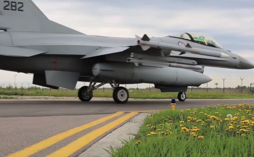 Небо Балтии будут охранять F-16 и Eurofighter