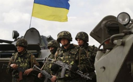 На левом берегу Херсонской области  в Казачьих Лагерях установили флаг Украины
