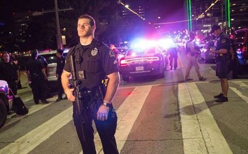 В Далласе снайперы расстреляли полицейских во время митинга