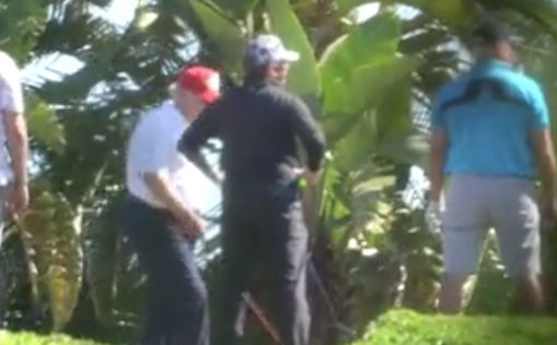 Трамп провел выходные за игрой в гольф в своем клубе