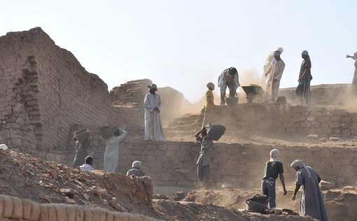 Археологи нашли в Египте легендарные изумрудные рудники