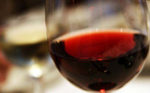 240-летнее вино продали на аукционе за сумасшедшие деньги