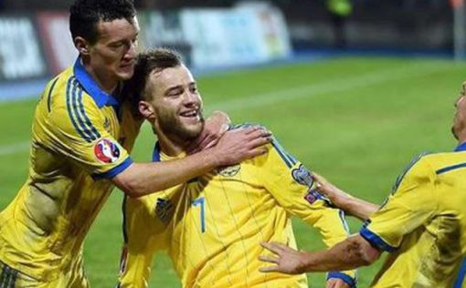 Сборная Украины по футболу закрыла год победой