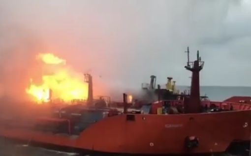 Масштабный пожар на корабле в Турции унес жизни двух человек