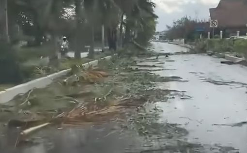 На Мексику обрушился мощный ураган Дельта: видео последствий