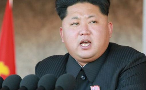 Северокорейский лидер наблюдал за ракетными испытаниями