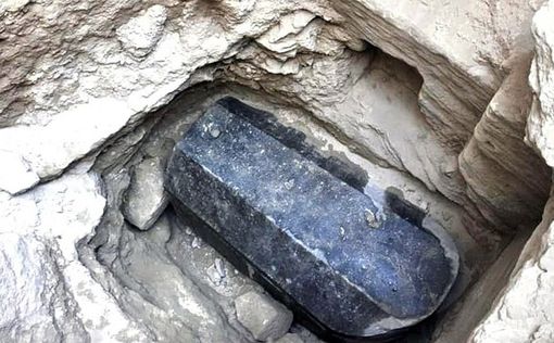 Ученые в Египте вскрыли "проклятый" саркофаг