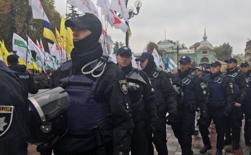 Саакашвили организовал протест в центре Киева