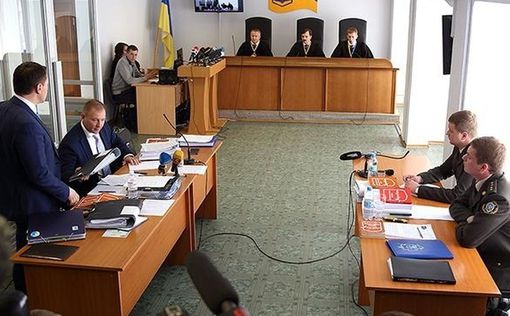 Суд над Януковичем: самоотвод госзащиты