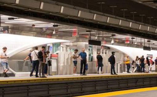 В Нью-Йорке открылась станция метро, не работавшая 17 лет