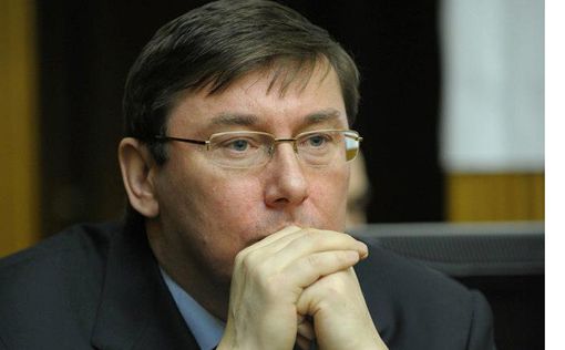 Рада приняла закон "под Луценко" - он может возглавить ГПУ