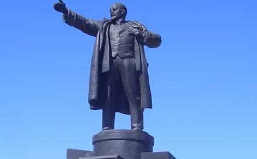 В Украине демонтировали более 1,2 тысячи памятников Ленину