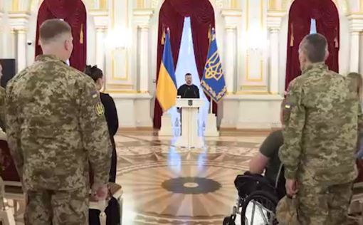 Президент Украины раздал государственные награды. Видео