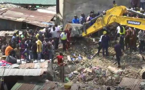 Около 100 в Нигерии блокированы под обломками здания