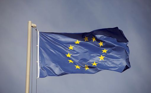 ЕС приостанавливает все выплаты палестинцам