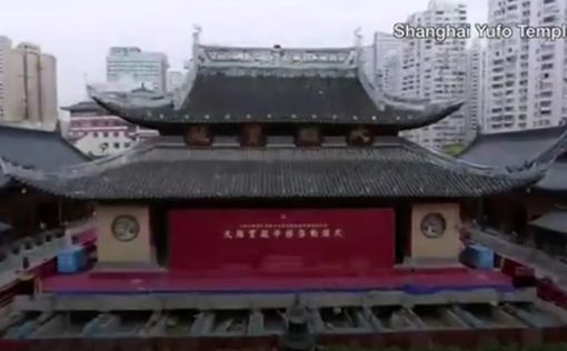 В Китае передвинули храм весом в 2 000 тонн