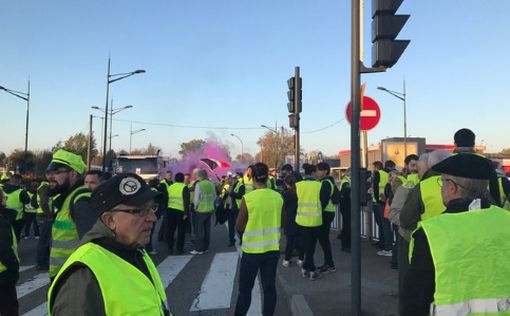 "Топливные" протесты во Франции, 100 пострадавших