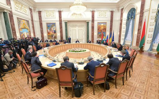 Зеленский расширил делегацию Украины в ТКГ