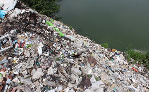 Greenpeace требует наказать Украину за загрязнение рек