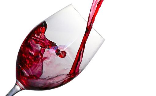 В Испании винный завод затопило собственным вином