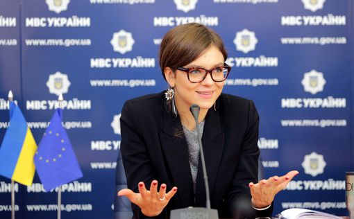 Анастасия Деева уволилась из МВД