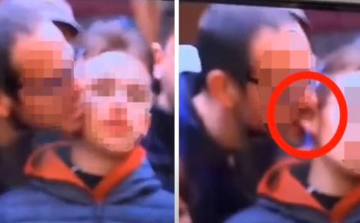 Полиция расследует видео, на котором мужчина кусает мальчика за ухо