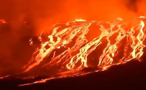 На Галапагосах прокинувся вулкан: відео
