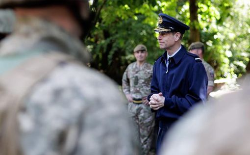 Принц Эдвард встретился с украинскими военными в Великобритании. Фото