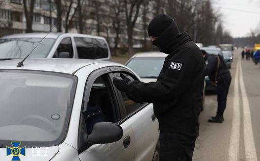 СБУ проводит проверки в Деснянском районе Киева