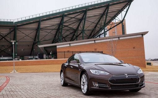 Компания Tesla обогнала по стоимости Ford