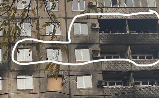 Фото дня. Улучшение по-русски: замена окон в сожженных домах