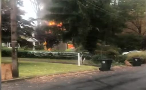 Самолет рухнул на дом в Нью-Джерси: есть погибший