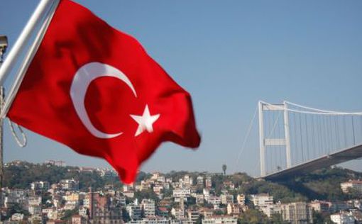 Турецкие банки начали закрывать счета компаниям из РФ