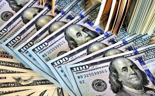 Українці можуть купувати безготівкову валюту до 50 тис. грн. на місяць
