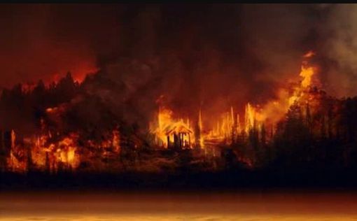 Чудовищный лесной пожар бушует недалеко от Бордо во Франции