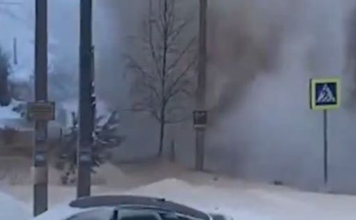 В Иваново из-под земли ударил горячий фонтан: видео