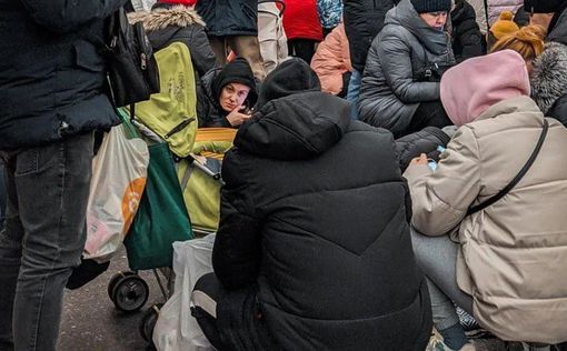 Метро Киева – убежище для несокрушимых. Фоторепортаж